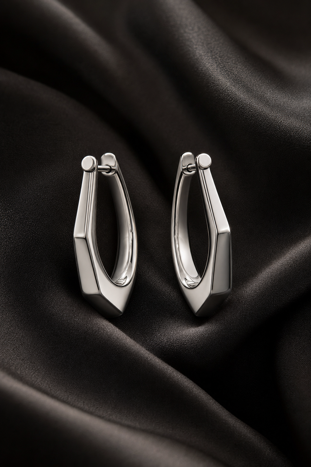 Aurexé Facet Hoops