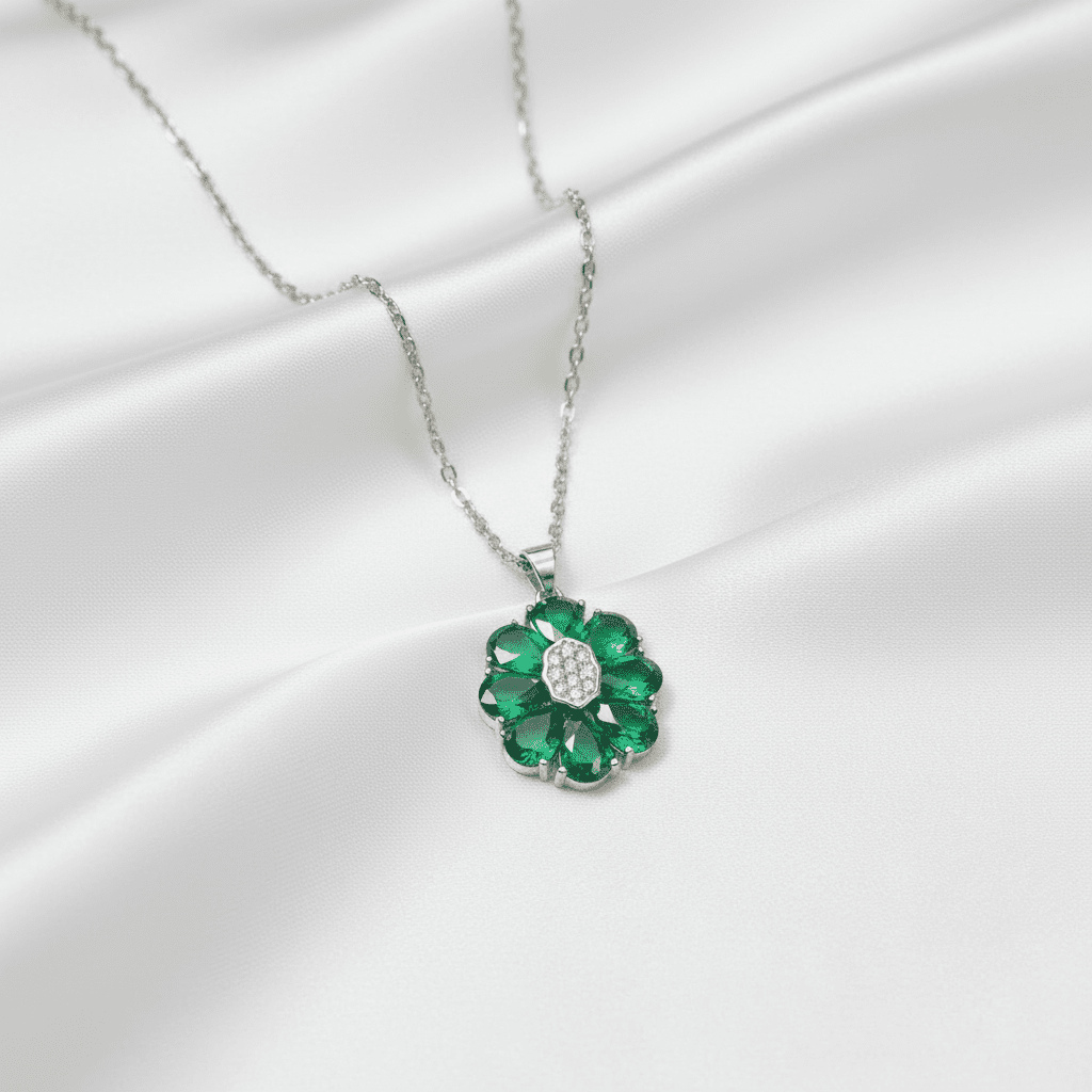 Bloom Necklace - Necklaces - silvoraeg