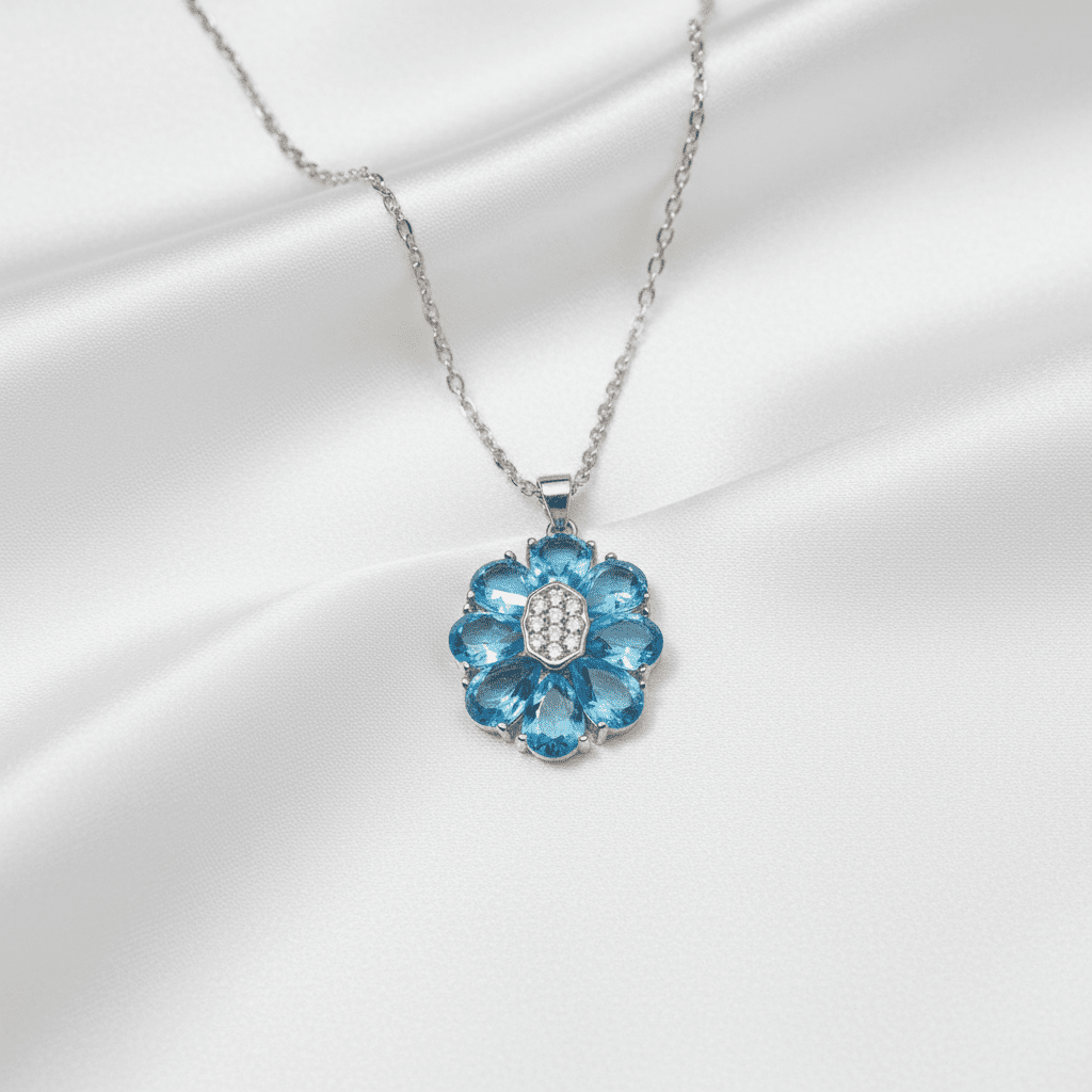 Bloom Necklace - Necklaces - silvoraeg