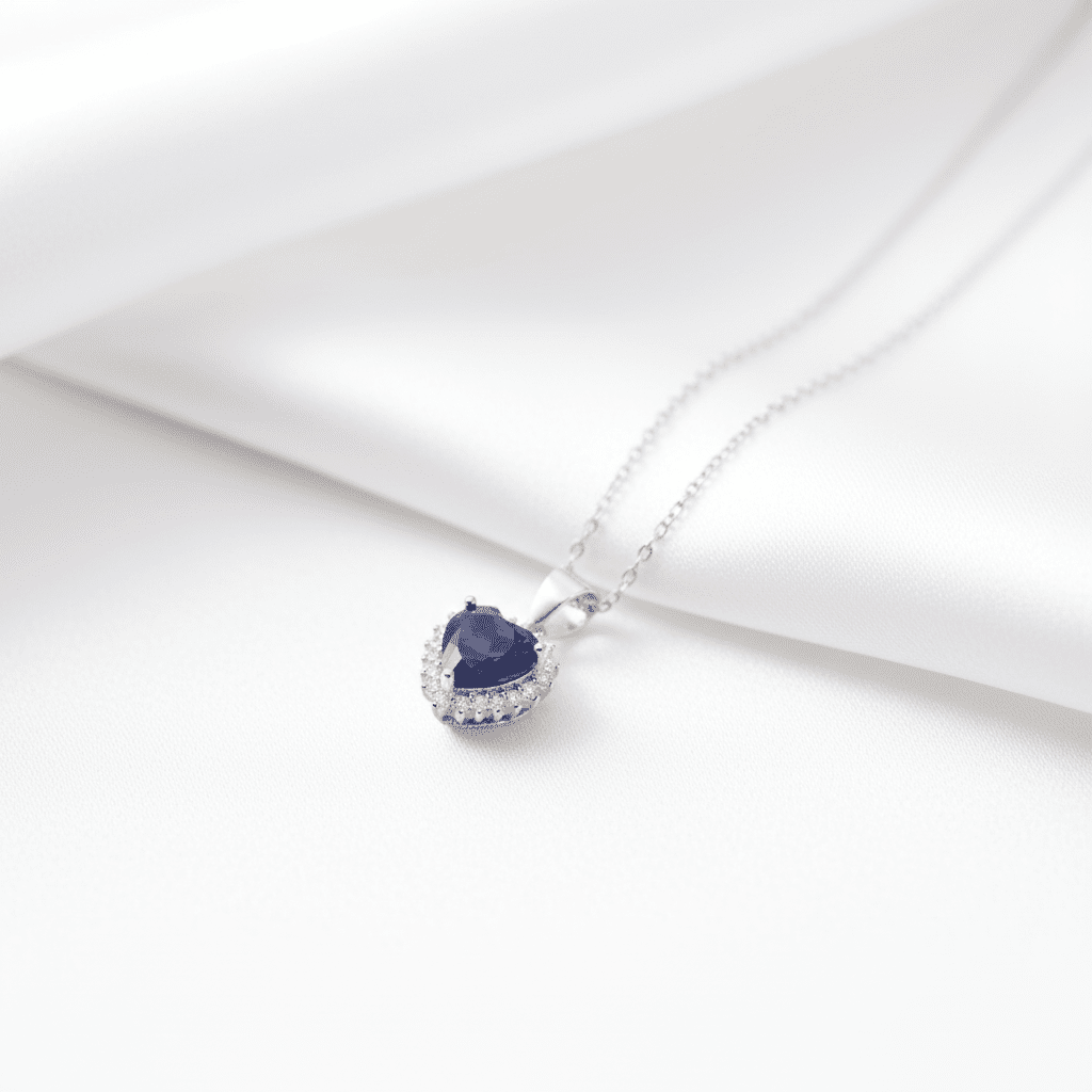 Heartstone Necklace - Necklaces - silvoraeg