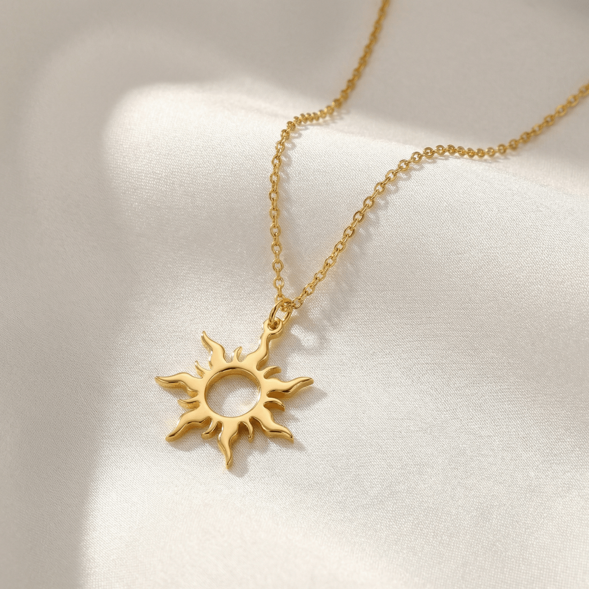 Soléa Radiant Sun Necklace - 925 Sterling Silver - Necklaces - Silvora