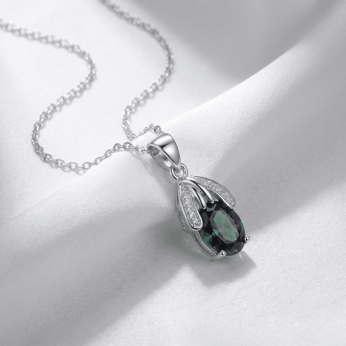 Velora Crown Pendant - 925 Sterling Silver - Necklaces - Silvora